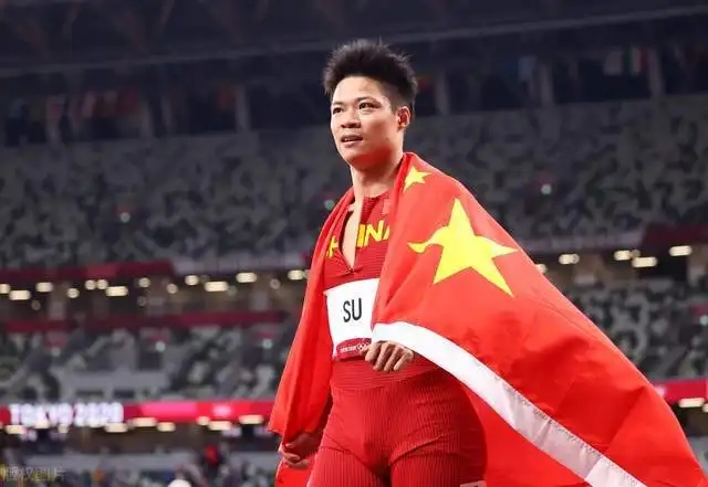 世界大赛中赢得男子短跑奖牌的中国运动员---苏炳添
